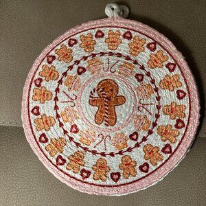 HOUSE & GARDEN TRIVETS Set of 3 - ROUND Pink & White Gingerbread NWT